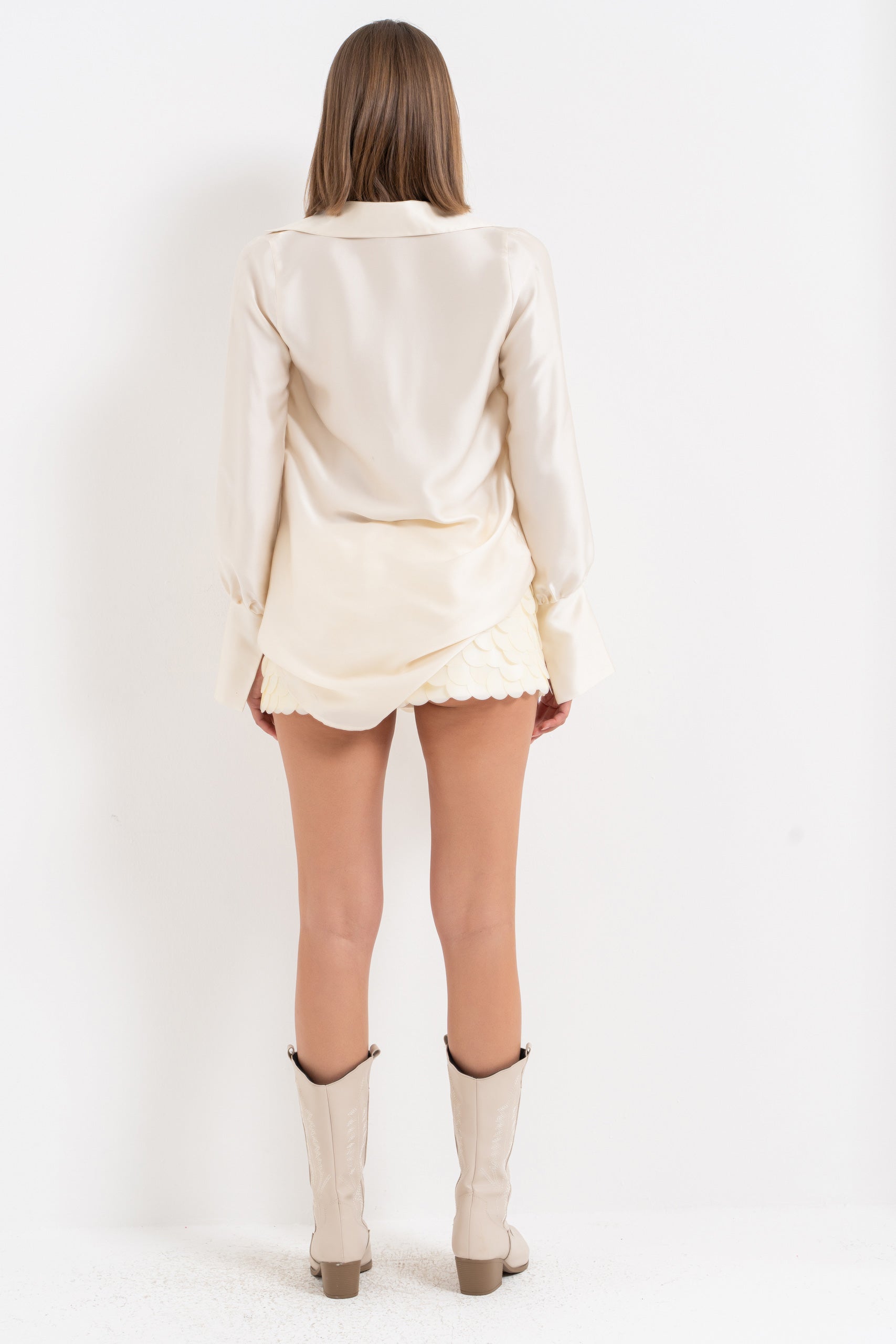 263 - IVORY